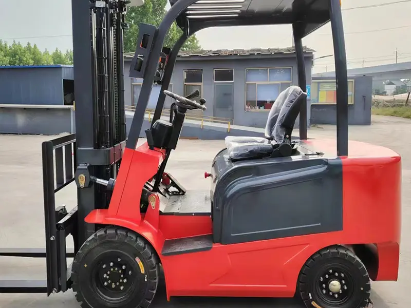 Electric forklift
