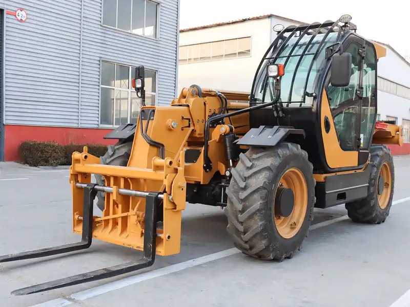 compact-telehandler